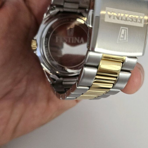 Festina Two-Tone Classic Watch like new with date display and water resistant