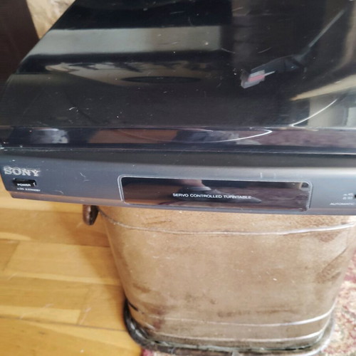 Sony retro turntable pickup