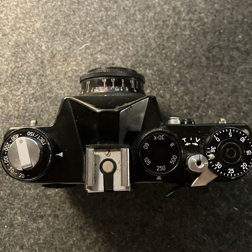 Zenit 12XP analog camera used, functional with lens