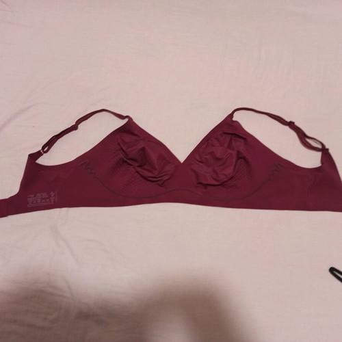 Sloggi Adapt Me bra burgundy like new, size Large, wireless
