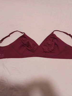 Sloggi Adapt Me bra burgundy like new, size Large, wireless