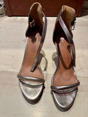 H&M Metallic Silver Sandals like new, size 40