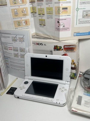 Nintendo 3DS XL ολοκαίνουριο, αχρησιμοποίητο, συλλεκτική κατάσταση με CFW
