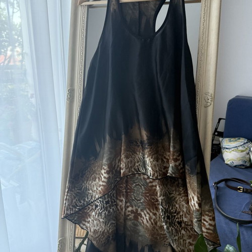 Nzal blouse like new, size S-M, black multicolor