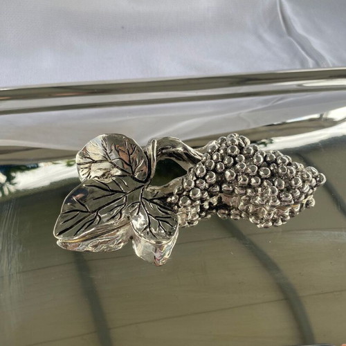 Serving set like new with silver-plated tray and Pyrex