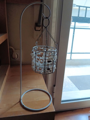 Candle holder with shells used