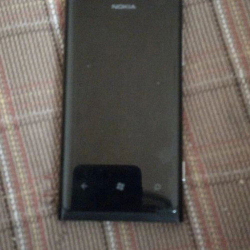 Nokia Lumia 800 used, pack of two non-working for spare parts