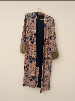 Kimono with floral pattern and fur cuffs, multicolor, size M