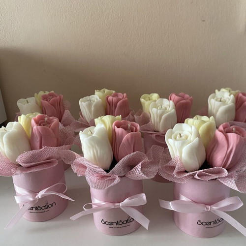 Aromatic Handmade Soy Wax Bouquet with Salty Caramel Scent