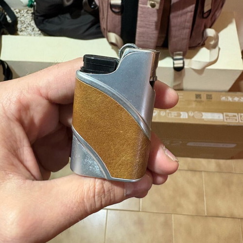 Karelias lighter with case like new, collectible from Karelias