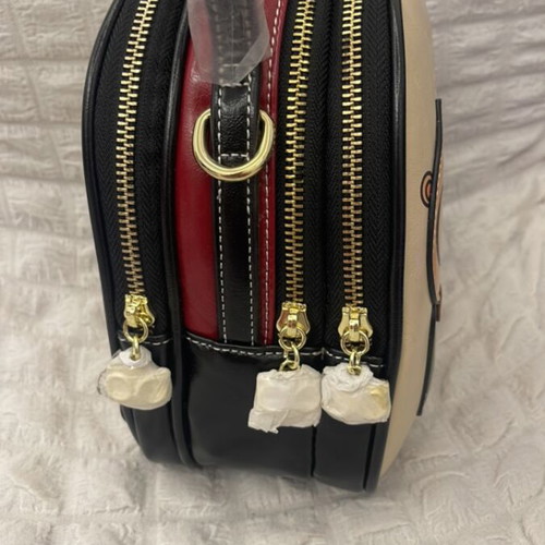 Cream Bear shoulder bag, beige