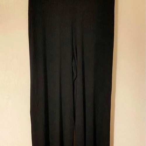 Stradivarius capri pants black medium like new