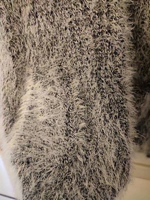 Soft pullover M/L like new, gray