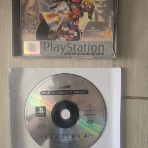 Crash Bandicoot Warped 3 PS1 used without manual with small crack on jewel case