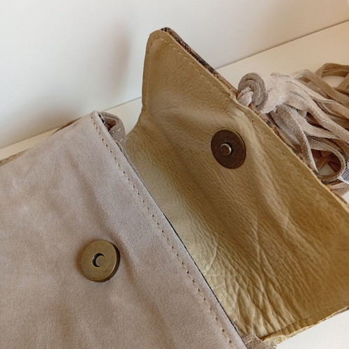 Saint Clair Paris leather crossbody bag like new, beige, croco print