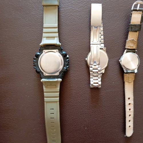 Men's watches used, set of 3, green and silver