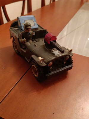 Lyra Jeep 1970 vintage toy, used with missing parts