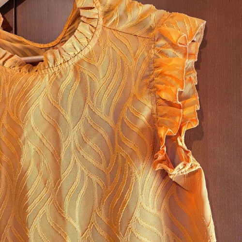 Shein summer blouse like new, orange with distinctive sleeves size M
