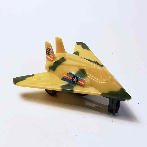 Airplanes used, plastic toy set