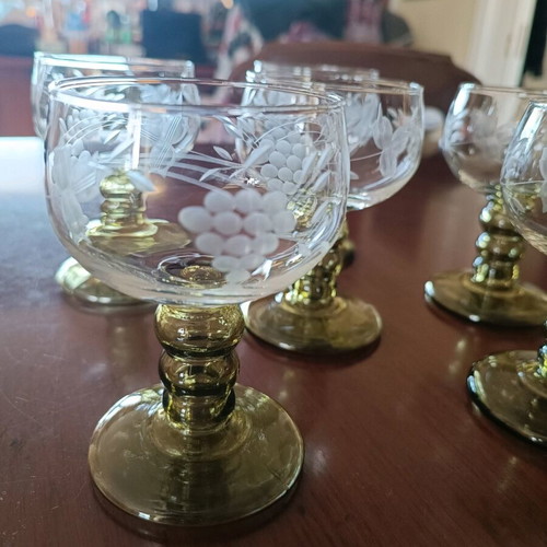 Roemer Wine Glasses vintage, engraved, olive stem, set of 6
