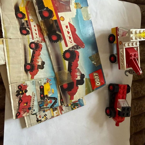 642 LEGO Classic Town Tow Truck and Car vintage set