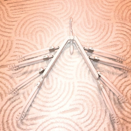 Multiple tshirt hanger like new for 8 tshirts or blouses