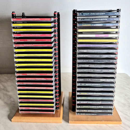 Classical music CD collection like new, 43 CDs with stands