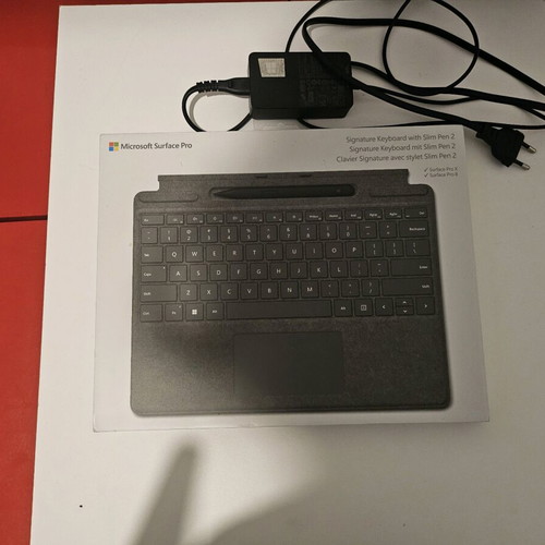 Surface Pro 11 16GB 512GB Snapdragon Elite used with case, keyboard and pen