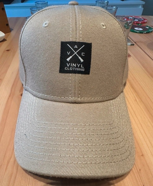 AVC Vinyl καπέλο μπεζ χρώμα.