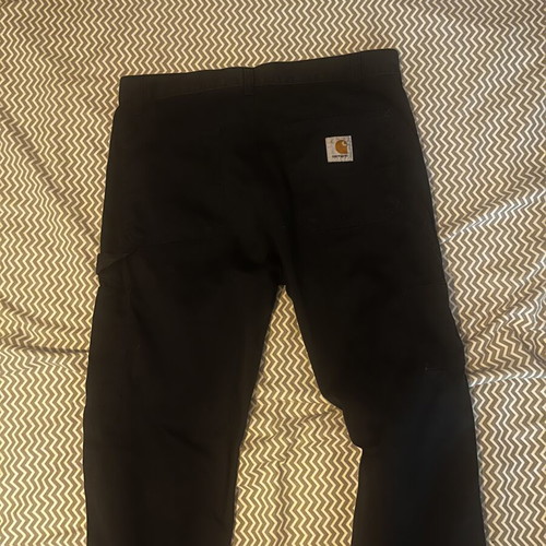 Carhartt WIP black cargo pants size 31/32