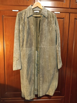 Raxevsky Leather Outerwear like new, oil color, size L