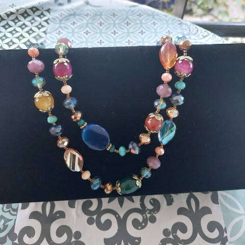 Double necklace with sparkling stones new, multicolored