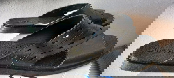 Παντόφλες πλαστικές