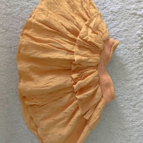 Orchestra skirt for girl 8 years like new, mustard color