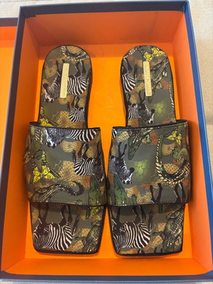 Slide Sandals Emanuela Caruso like new, size 39, safari print