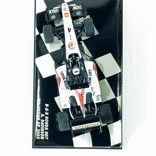Minichamps B-A-R Honda 007 Malaysian GP 2005 1:43 scale model