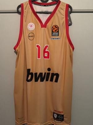 Olympiacos Papapetrou basketball jersey, size XL