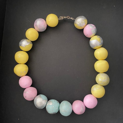Necklace with round pastel beads and silver detail new
