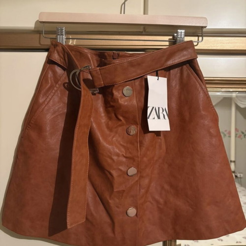 Zara mini skirt brown leatherette new with inner shorts lining