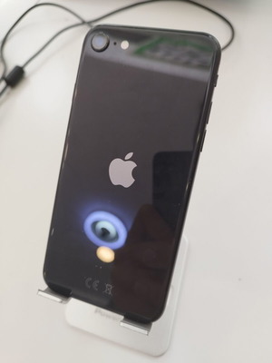 iPhone SE 2020 3GB/256GB Dual Sim Black like new