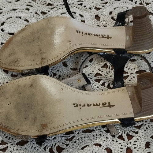 Tamaris sandals size 39 like new, gold and black