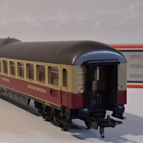 Lima HO DB Passenger Restaurant Coach like new, in original box