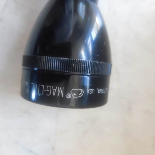 Maglite flashlight 23 cm like new, incandescent bulb, 2 C batteries