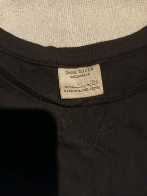 Zara short-sleeve blouse used for girl 8-9 years black
