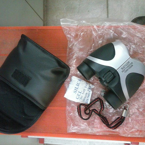 Binoculars 8x21 with case & cleaning cloth