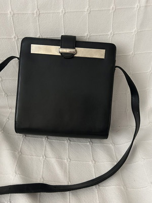 Shoulder bag like new