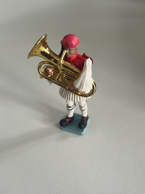 Athens Military Figurine Musical Band Evzone new 1980s with gold instrument