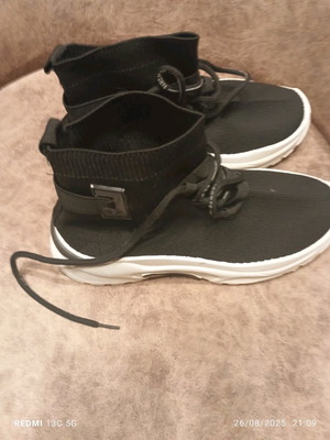 Boots size 38 like new, black