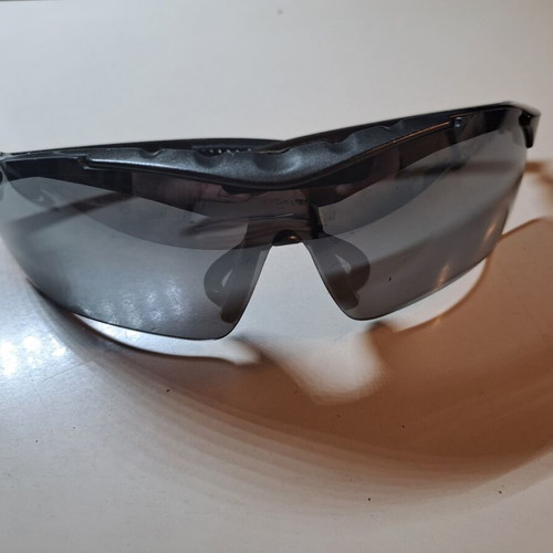 Sunglasses mirror lenses like new with case gift