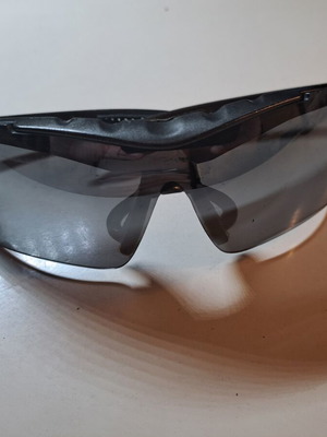 Sunglasses mirror lenses like new with case gift